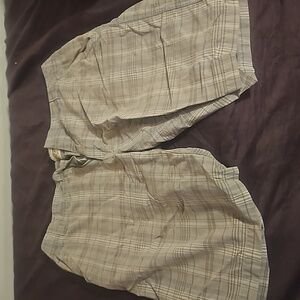 Men's Aeropostle Size 34 Grey Plaid shorts